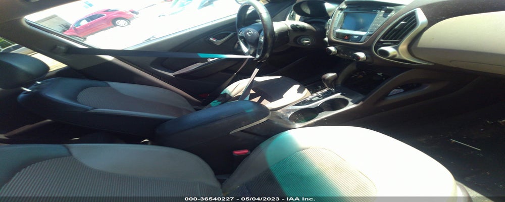 KM8JU3AC2BU300844 2011 HYUNDAI TUCSON photo no. 5
