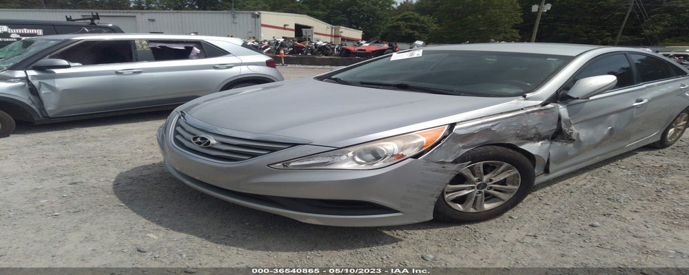 5NPEB4AC9EH902849 2014 HYUNDAI SONATA photo no. 2