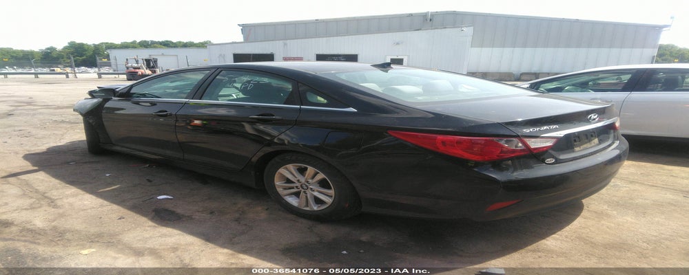 5NPEB4AC8EH869701 2014 HYUNDAI SONATA photo no. 3