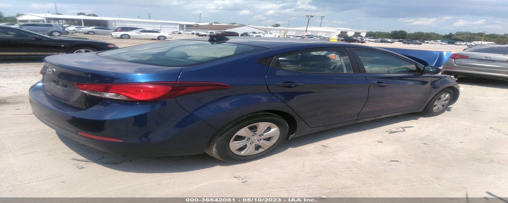 5NPDH4AE7GH695358 2016 HYUNDAI ELANTRA photo no. 4