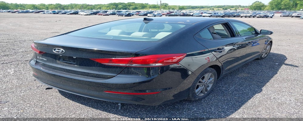 5NPD84LF6HH160626 2017 HYUNDAI ELANTRA photo no. 4