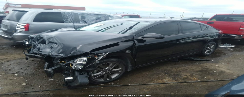 5NPD84LF8HH040696 2017 HYUNDAI ELANTRA photo no. 2