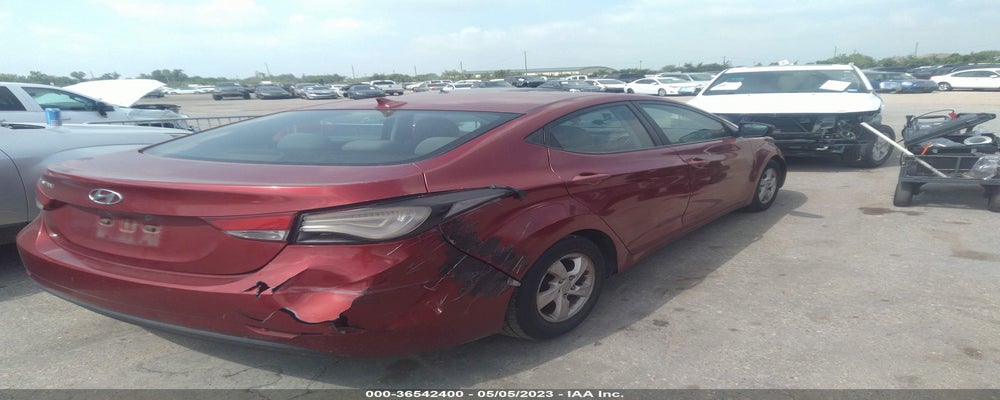 5NPDH4AE5FH623928 2015 HYUNDAI ELANTRA photo no. 4