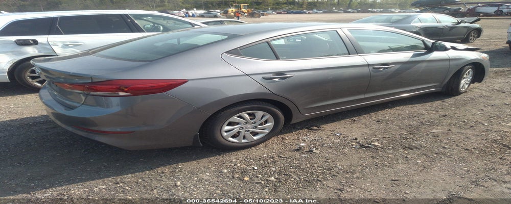 5NPD74LF1JH322462 2018 HYUNDAI ELANTRA photo no. 4