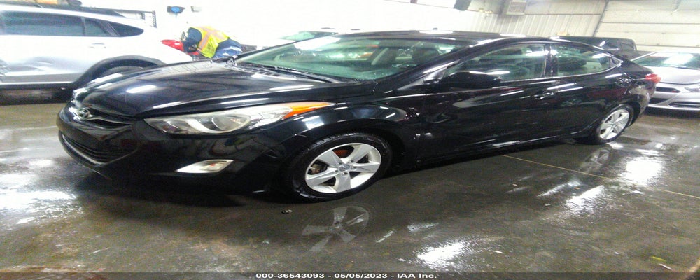 5NPDH4AE8DH447051 2013 HYUNDAI ELANTRA photo no. 2