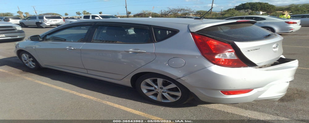 KMHCU5AE1DU111255 2013 HYUNDAI ACCENT photo no. 3