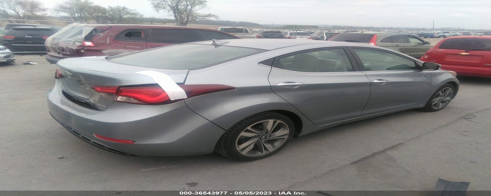 5NPDH4AEXFH551818 2015 HYUNDAI ELANTRA photo no. 4