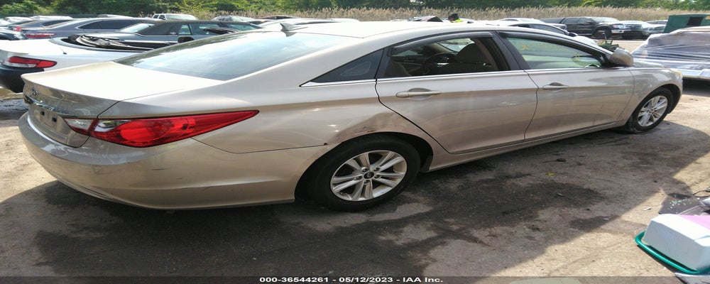 5NPEB4AC5BH281394 2011 HYUNDAI SONATA photo no. 4
