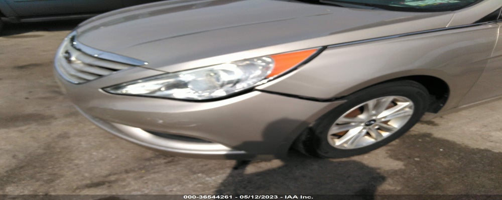 5NPEB4AC5BH281394 2011 HYUNDAI SONATA photo no. 6
