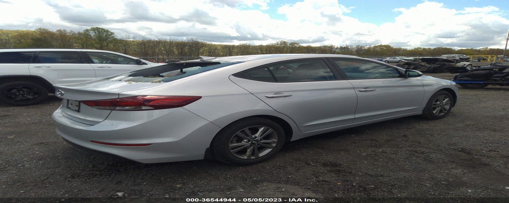 KMHD84LF1JU576249 2018 HYUNDAI ELANTRA photo no. 4