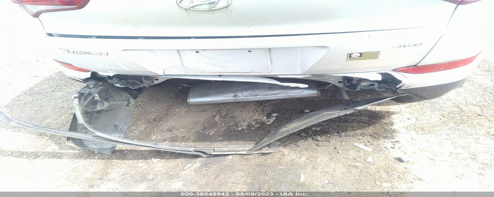 KM8J2CA49JU693206 2018 HYUNDAI TUCSON photo no. 6