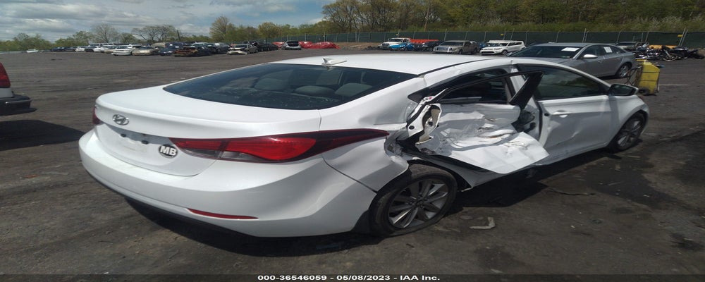 5NPDH4AE4GH654637 2016 HYUNDAI ELANTRA photo no. 4