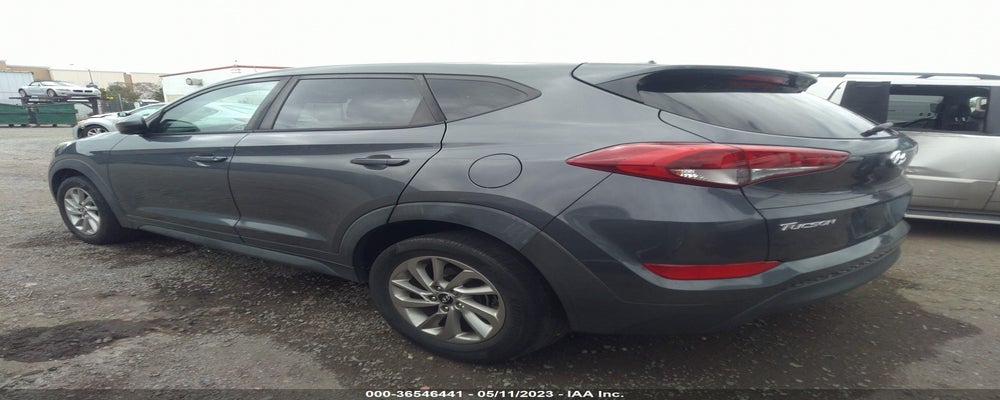 KM8J23A48HU396146 2017 HYUNDAI TUCSON photo no. 3