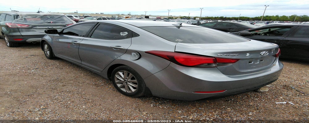 5NPDH4AE4FH605985 2015 HYUNDAI ELANTRA photo no. 3