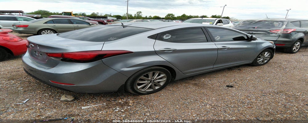 5NPDH4AE4FH605985 2015 HYUNDAI ELANTRA photo no. 4