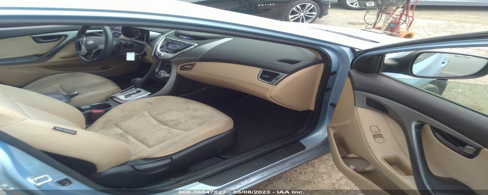 KMHDH4AE0CU263805 2012 HYUNDAI ELANTRA photo no. 5