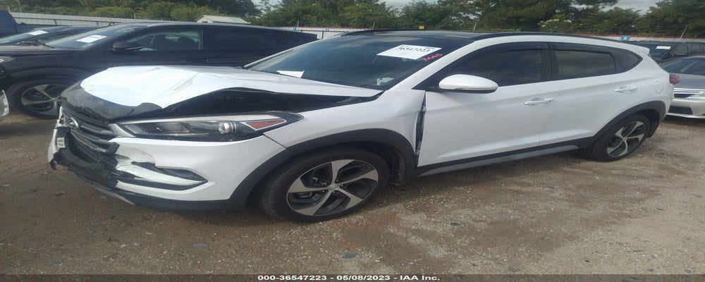 KM8J33A20JU818251 2018 HYUNDAI TUCSON photo no. 2