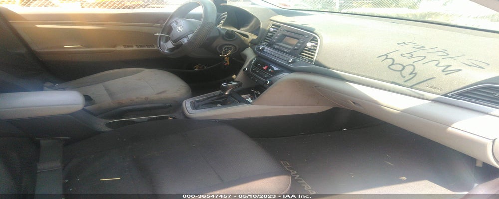 5NPD74LF9JH260647 2018 HYUNDAI ELANTRA photo no. 5