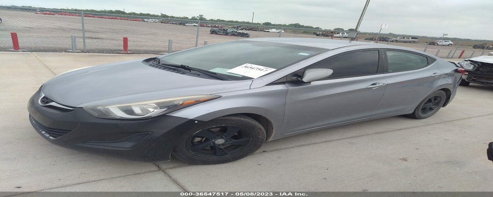 5NPDH4AE8FH647995 2015 HYUNDAI ELANTRA photo no. 2
