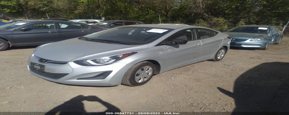 5NPDH4AE4GH718871 2016 HYUNDAI ELANTRA photo no. 2