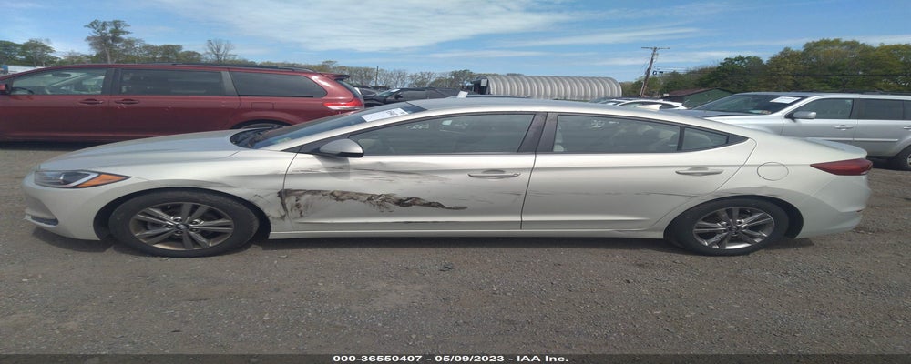 KMHD84LFOHU069028 2017 HYUNDAI ELANTRA photo no. 6