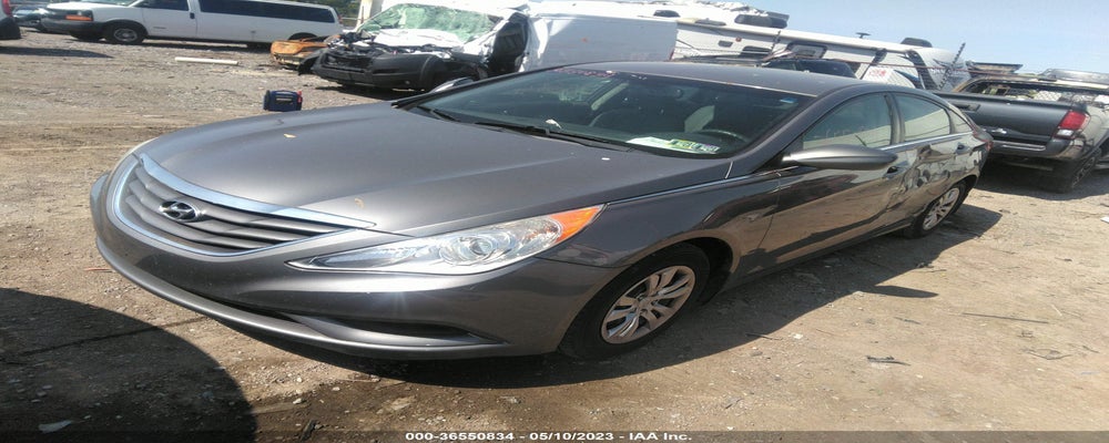5NPEB4AC0DH572341 2013 HYUNDAI SONATA photo no. 2