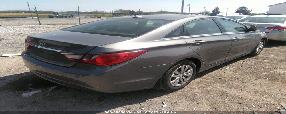 5NPEB4AC0DH572341 2013 HYUNDAI SONATA photo no. 4