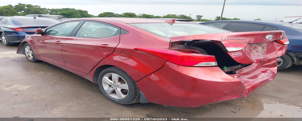 5NPDH4AE3DH341011 2013 HYUNDAI ELANTRA photo no. 3