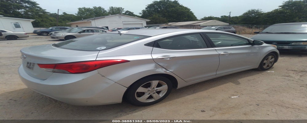 5NPDH4AE8BH046029 2011 HYUNDAI ELANTRA photo no. 4