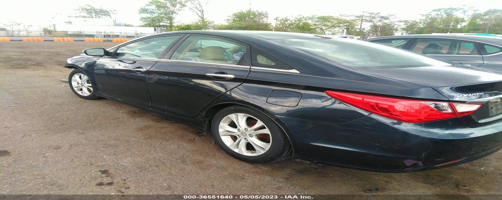 5NPEC4AC0BH114616 2011 HYUNDAI SONATA photo no. 3