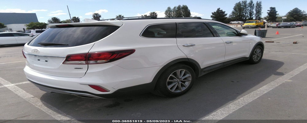 KM8SMDHF3HU184590 2017 HYUNDAI SANTA FE photo no. 4