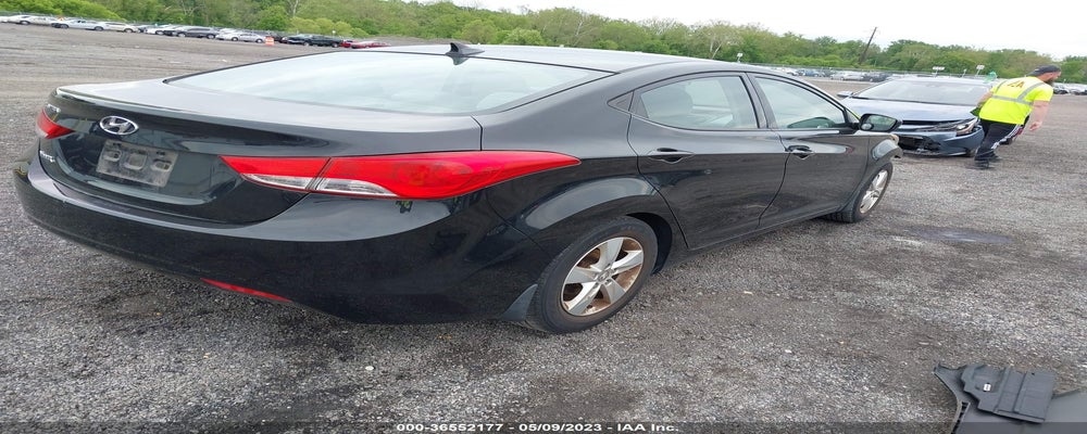 5NPDH4AE4DH397684 2013 HYUNDAI ELANTRA photo no. 4
