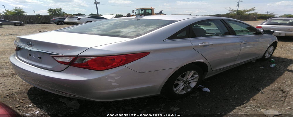 5NPEB4ACXCH503266 2012 HYUNDAI SONATA photo no. 4