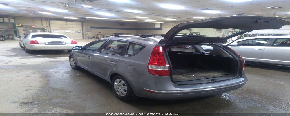 KMHDC8AE8BU095867 2011 HYUNDAI ELANTRA TOURING photo no. 3