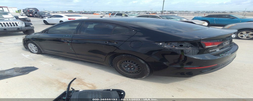 5NPD74LF2JH213797 2018 HYUNDAI ELANTRA photo no. 3
