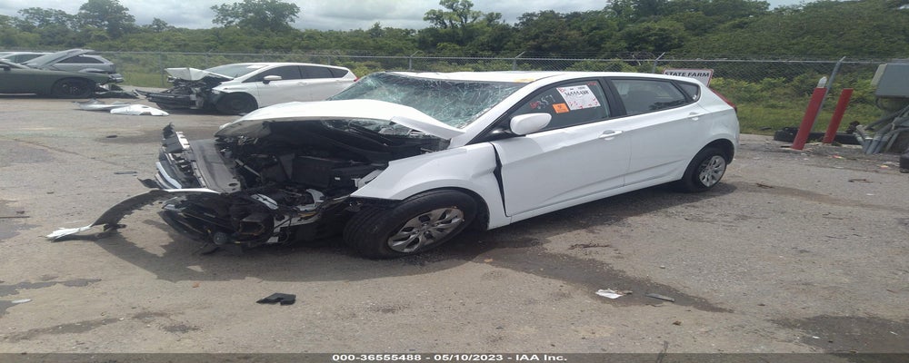 KMHCT5AE4GU266387 2016 HYUNDAI ACCENT photo no. 2