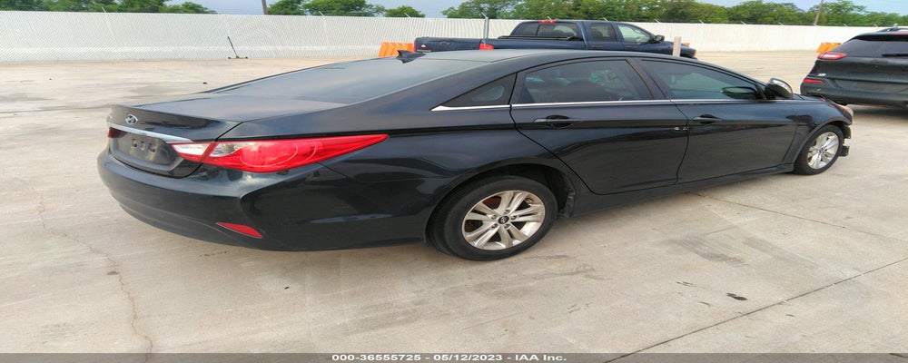 5NPEB4AC9EH931977 2014 HYUNDAI SONATA photo no. 4