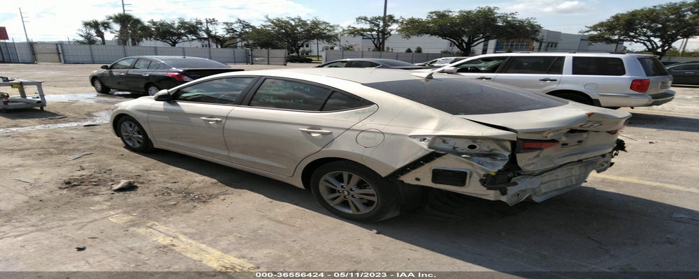 5NPD84LF4JH340077 2018 HYUNDAI ELANTRA photo no. 3