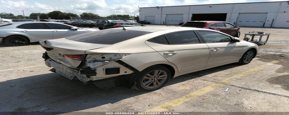 5NPD84LF4JH340077 2018 HYUNDAI ELANTRA photo no. 4