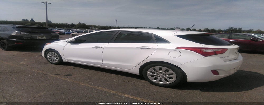 KMHD35LHXGU253025 2016 HYUNDAI ELANTRA GT photo no. 3