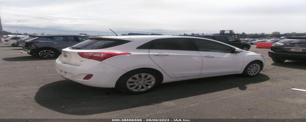 KMHD35LHXGU253025 2016 HYUNDAI ELANTRA GT photo no. 4