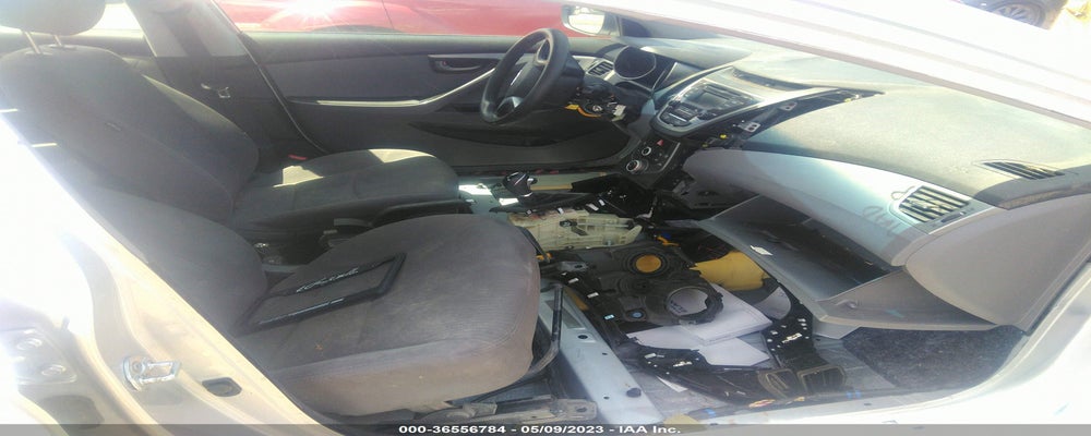 5NPDH4AE9FH647942 2015 HYUNDAI ELANTRA photo no. 5