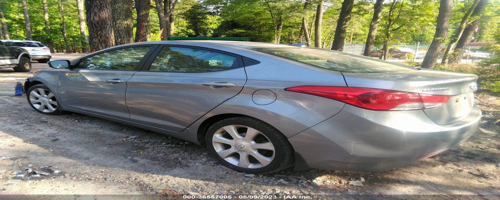 KMHDH4AE4DU563056 2013 HYUNDAI ELANTRA photo no. 3