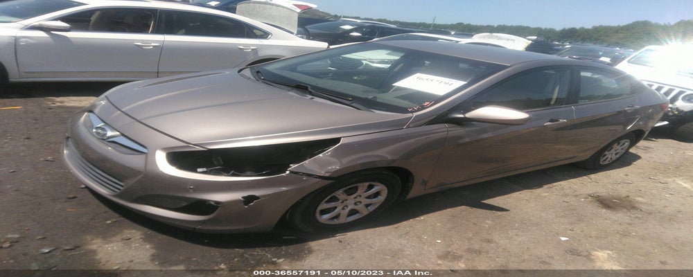 KMHCT4AE2DU462656 2013 HYUNDAI ACCENT photo no. 2