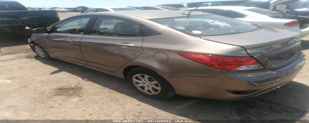 KMHCT4AE2DU462656 2013 HYUNDAI ACCENT photo no. 3
