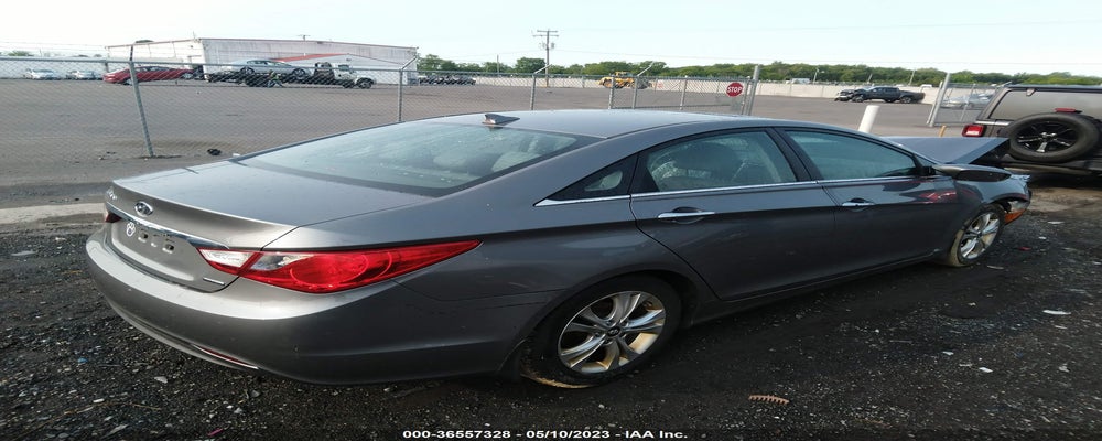 5NPEC4AC9DH776942 2013 HYUNDAI SONATA photo no. 4