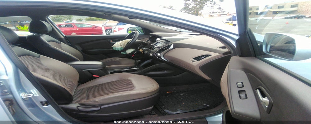 KM8JU3AC1BU257999 2011 HYUNDAI TUCSON photo no. 5