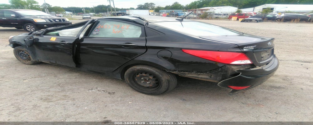 KMHCT4AE5GU162596 2016 HYUNDAI ACCENT photo no. 3