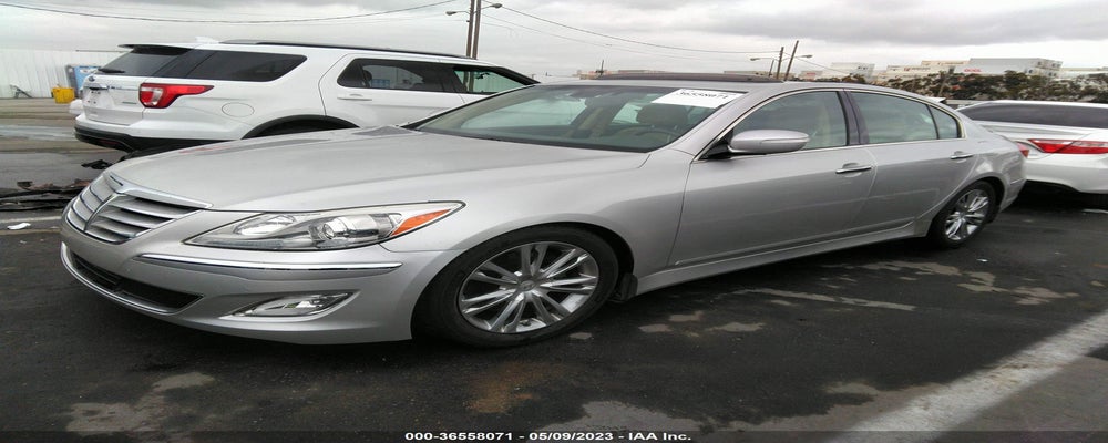 KMHGC4DD4CU201984 2012 HYUNDAI GENESIS photo no. 2