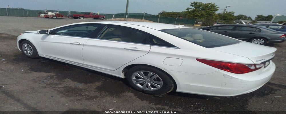 5NPEB4AC5BH085116 2011 HYUNDAI SONATA photo no. 3